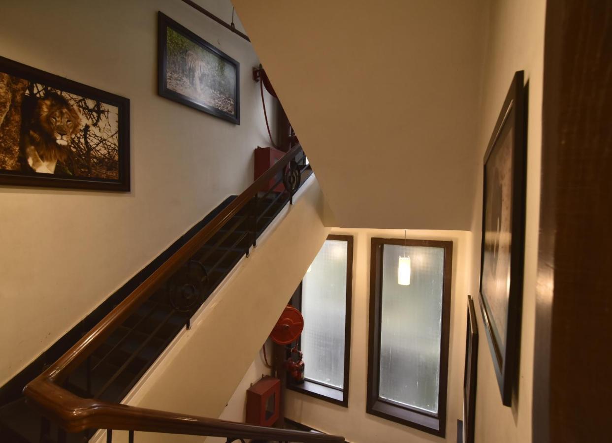 Casa Broadway-A Boutique Hotel Calcutta  Esterno foto