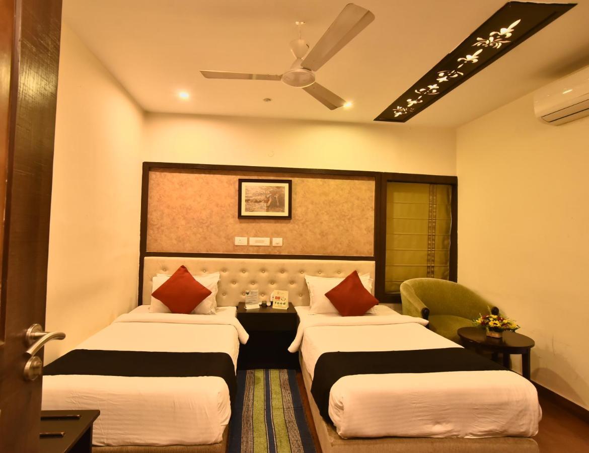Casa Broadway-A Boutique Hotel Calcutta  Esterno foto