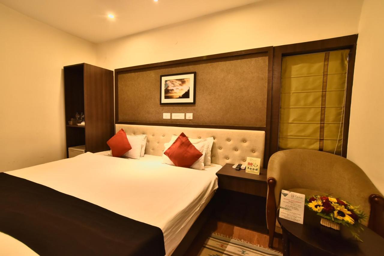 Casa Broadway-A Boutique Hotel Calcutta  Esterno foto