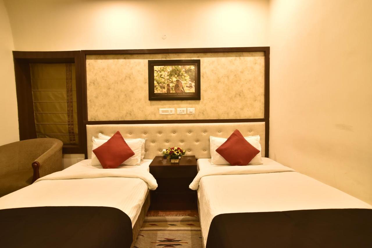Casa Broadway-A Boutique Hotel Calcutta  Esterno foto