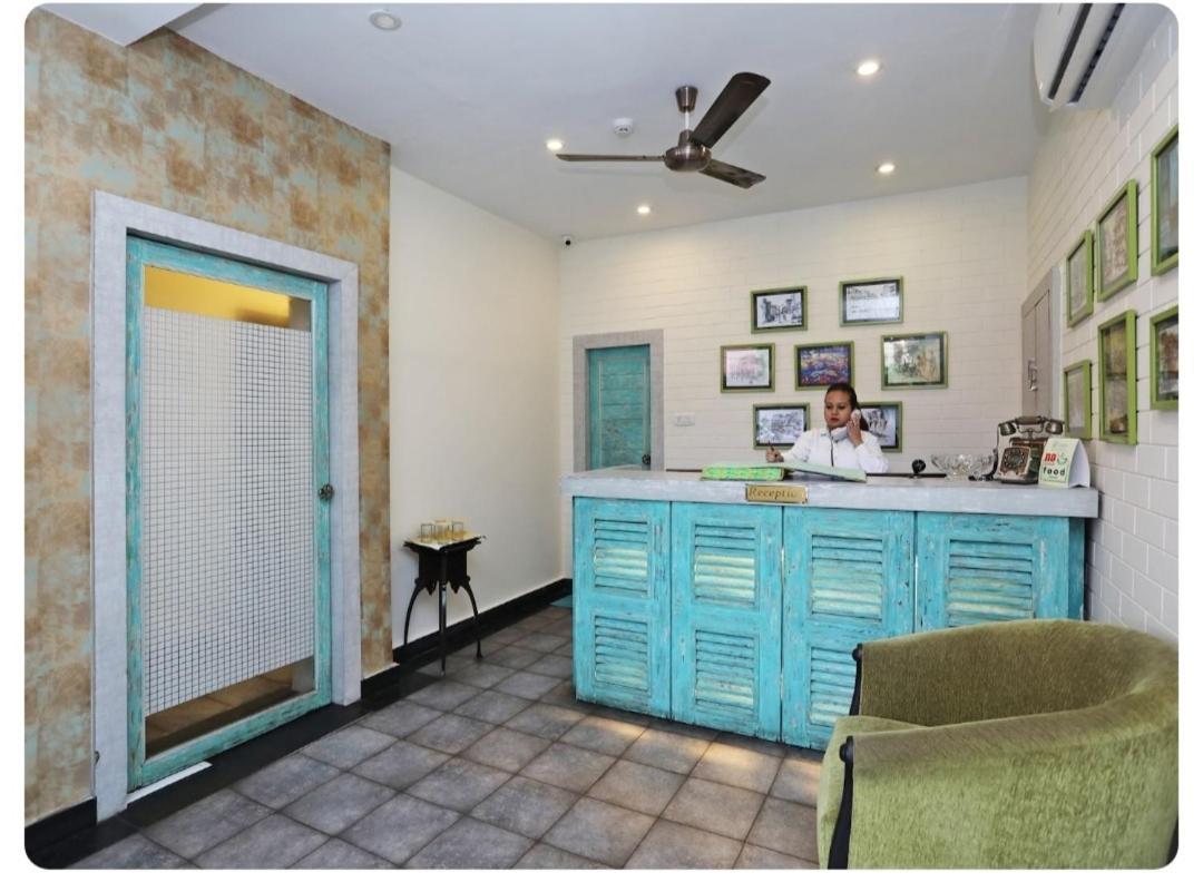 Casa Broadway-A Boutique Hotel Calcutta  Esterno foto