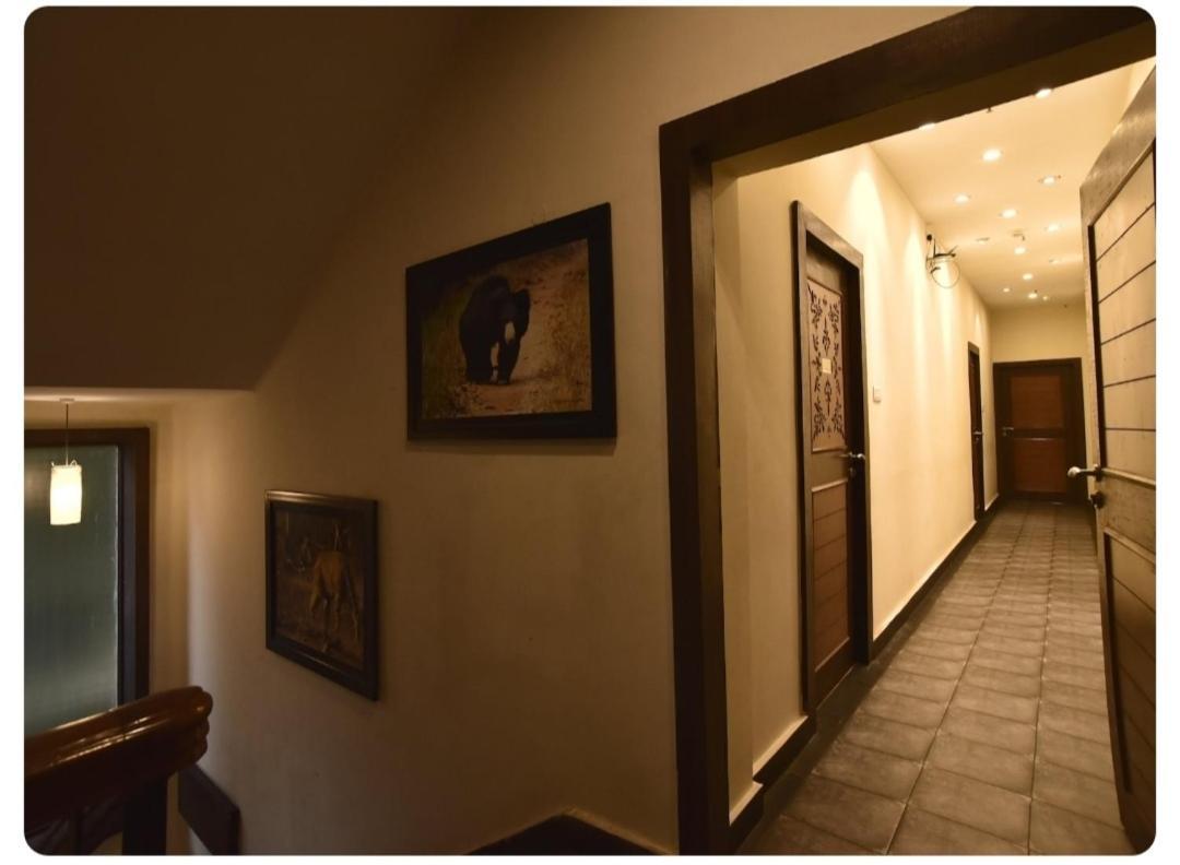 Casa Broadway-A Boutique Hotel Calcutta  Esterno foto